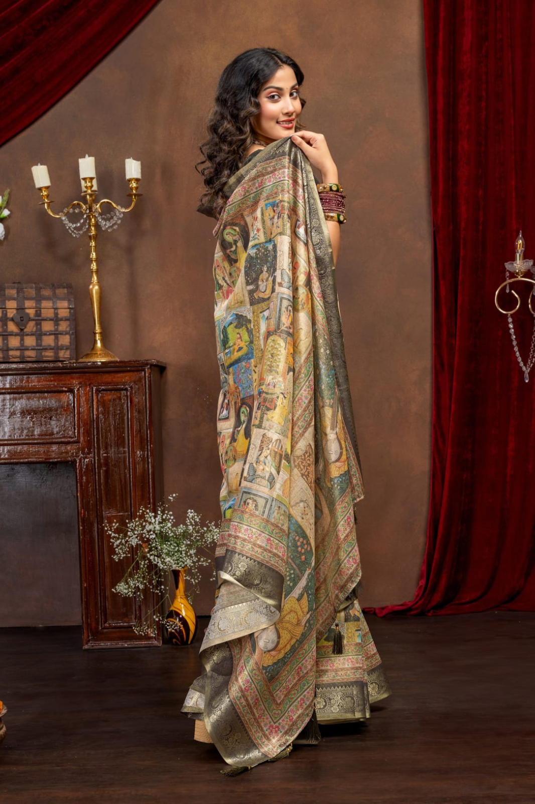 ✨ Elegant Heritage Print Saree ✨ - Image 4